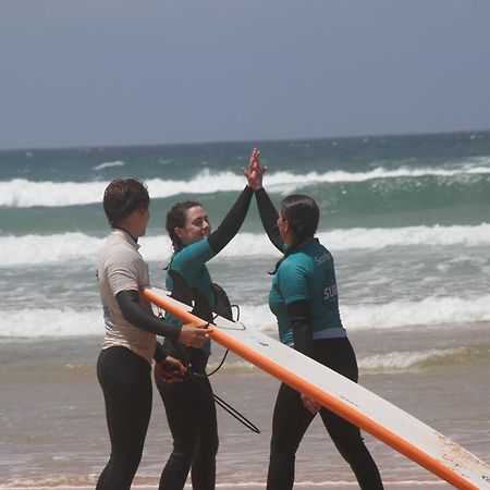 The Far End Surf House - Surf & Yoga Holidays Луриня Екстериор снимка