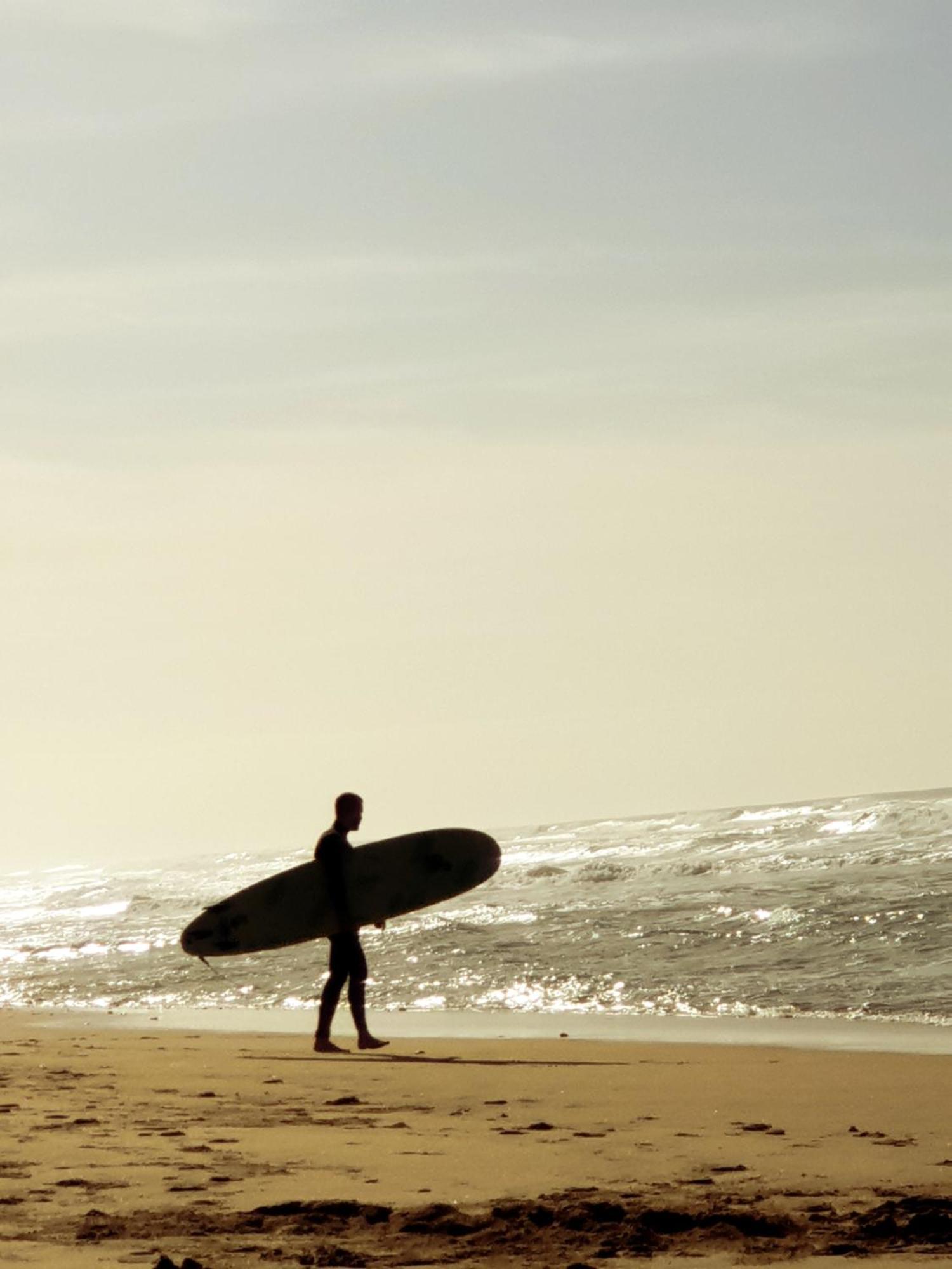 The Far End Surf House - Surf & Yoga Holidays Луриня Екстериор снимка